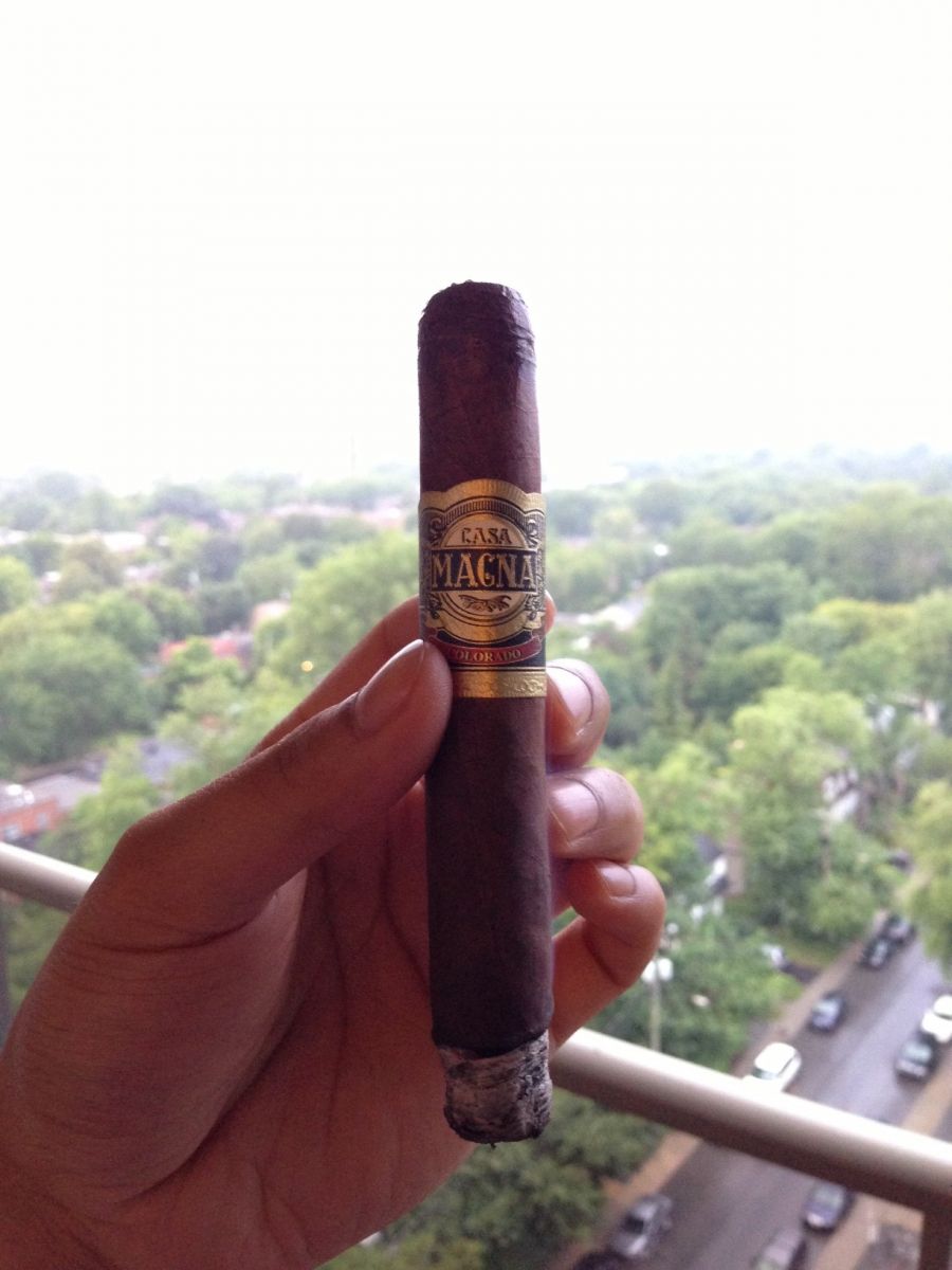 Casa Magna Colorado Robusto. Full-flavored cigar, full of rich coffee notes and balanced by a cedary sweetness with a hint of raisins. Perfection.