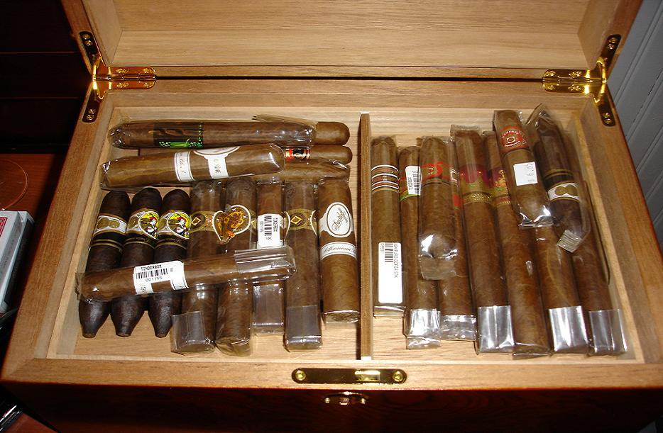 humidor 3.JPG