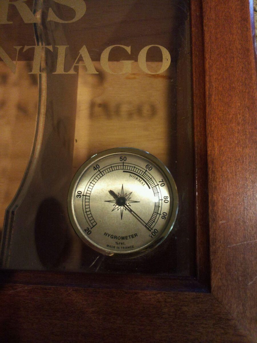 hygrometer front